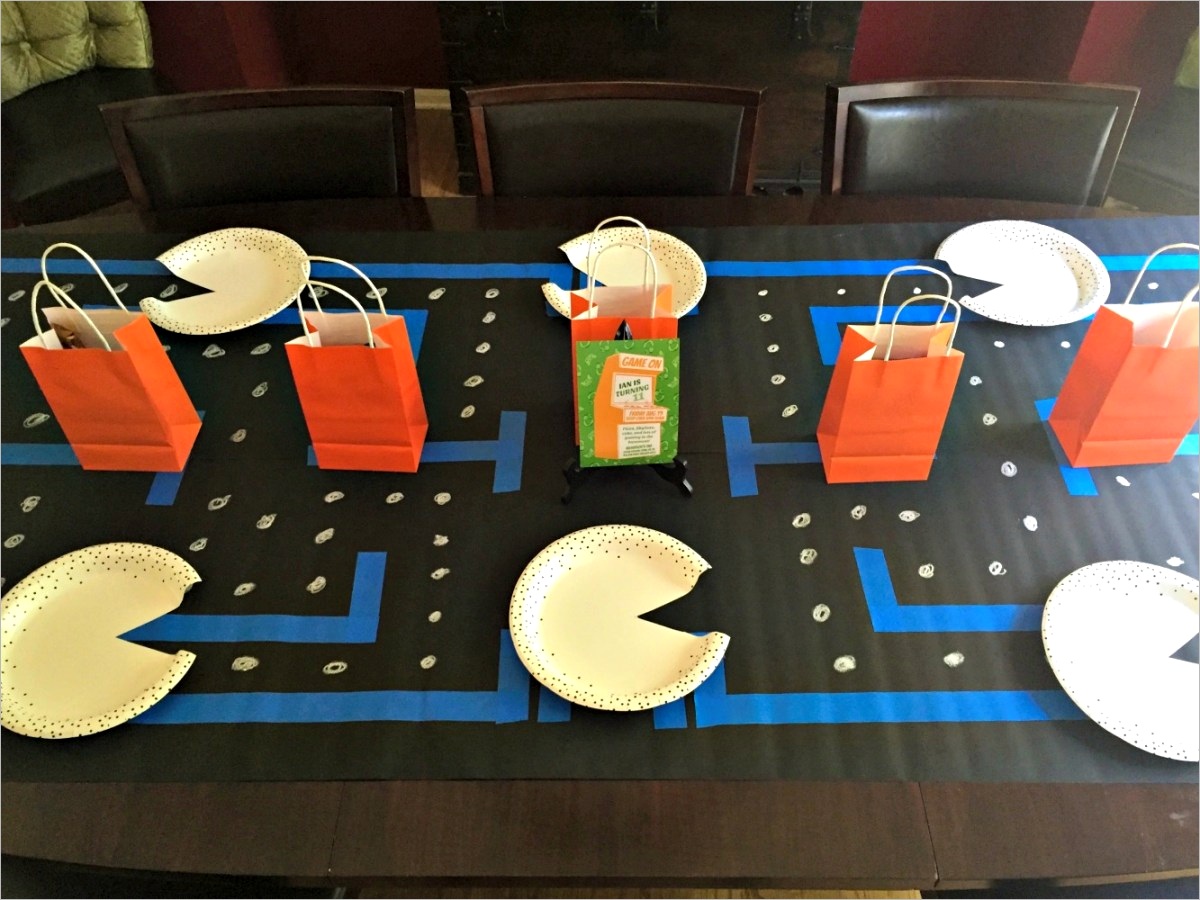 diy game on birthday party with free printables and a cool cake